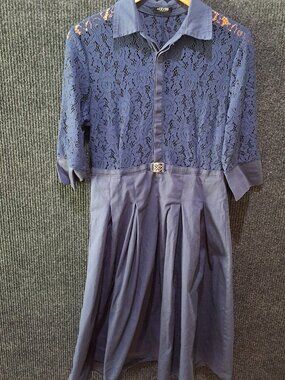 Acevog Women's Dress Lace Bodice with Floral Patterns Pleated Skirt Navy SZ M
